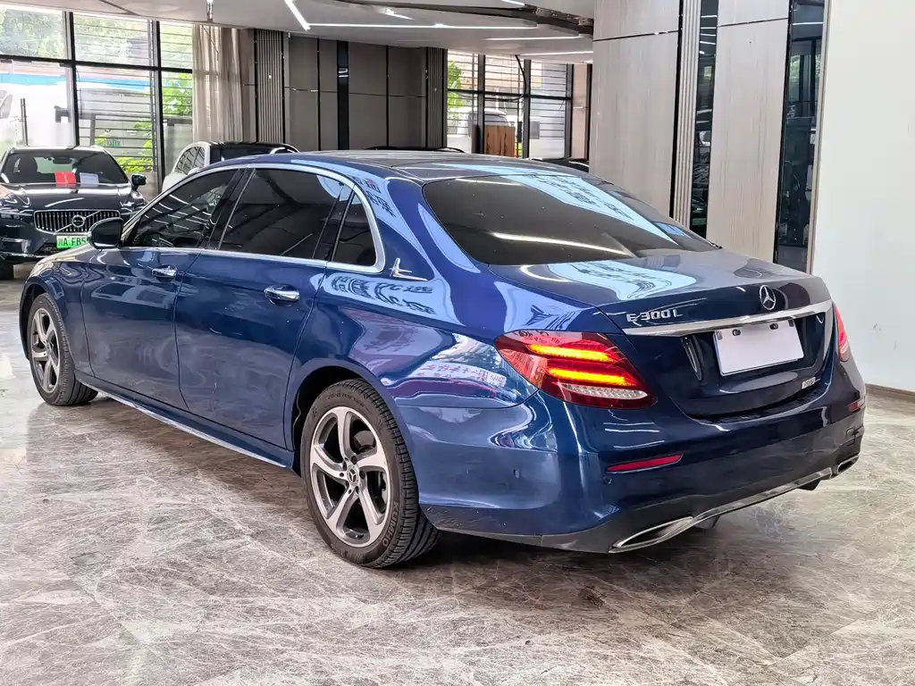 Mercedes-Benz E-Class E 2018 E 300 L Sport Fashion