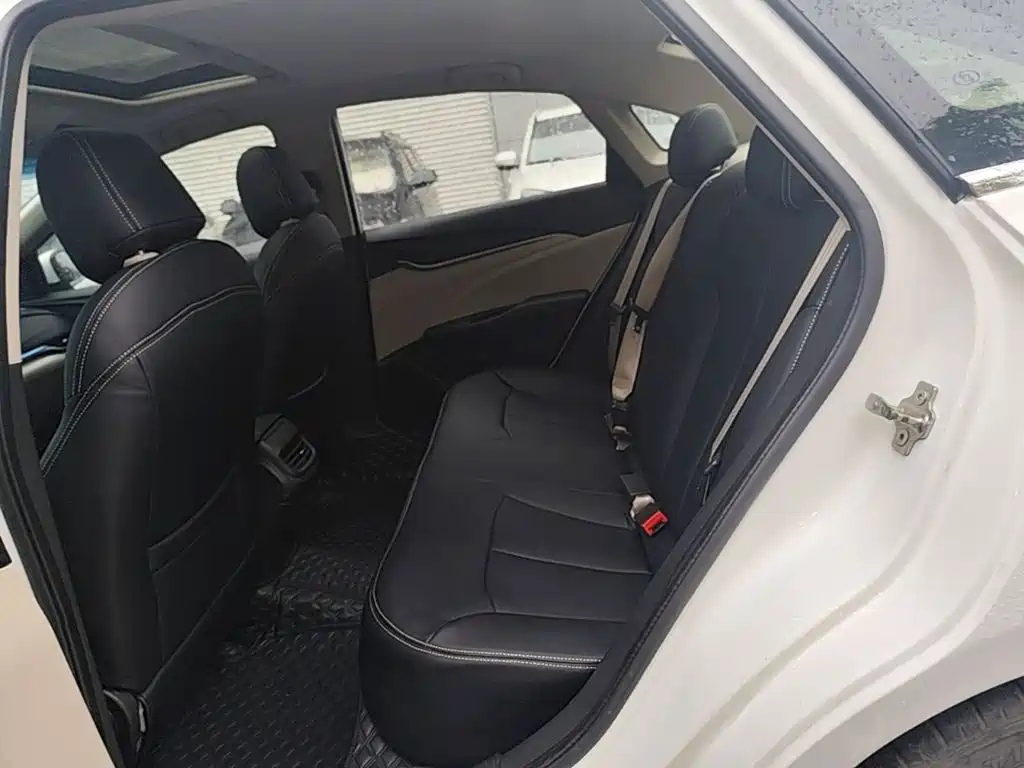 Buick Excelle — миниатюра 17