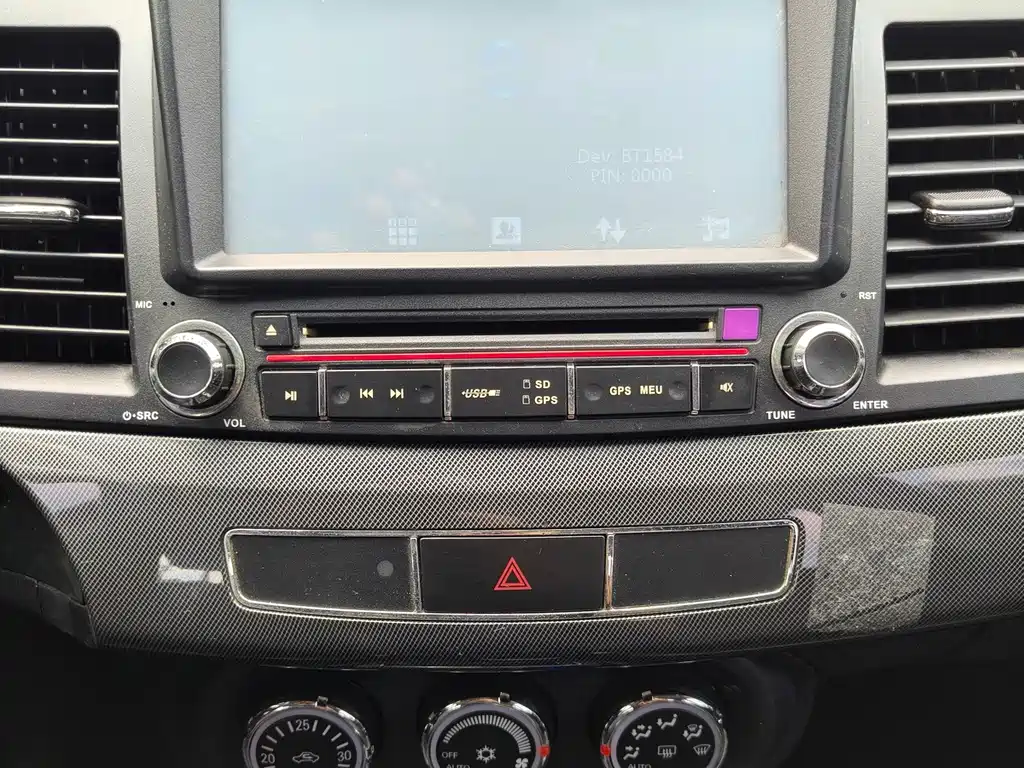 Mitsubishi Lancer EX — миниатюра 10