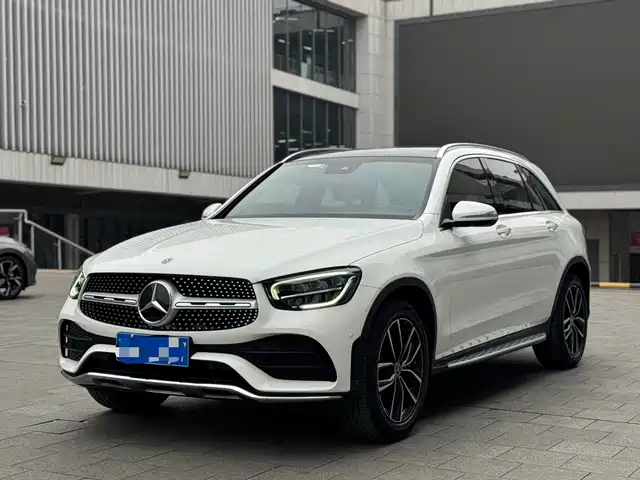 MERCEDES-BENZ GLC