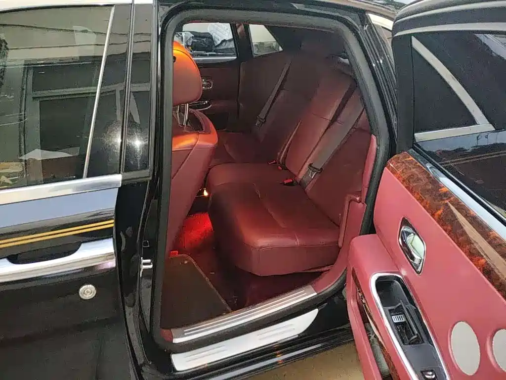 Rolls-Royce Ghost 2010 6.6T Standard