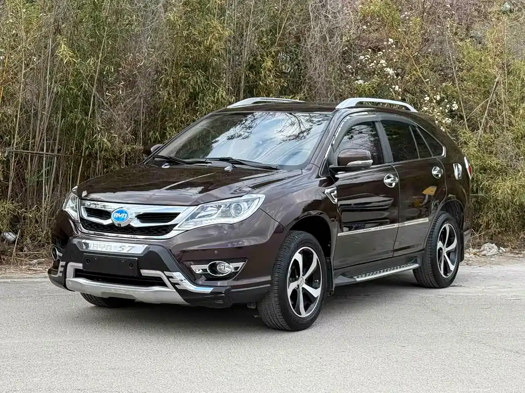 Купить BYD S7