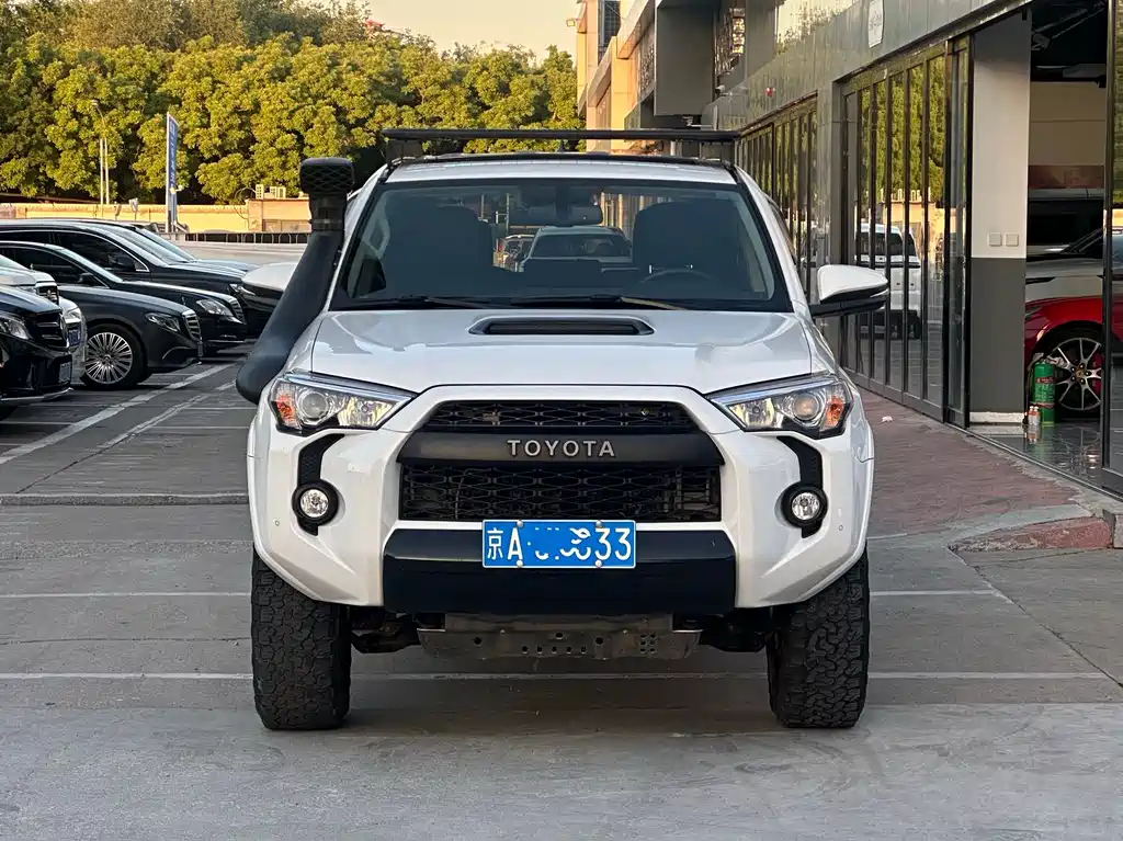 Toyota 4Runner 2019 4.0L AT