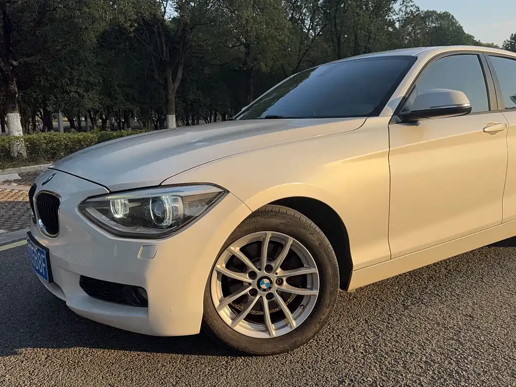 BMW 1 Series (Import) 2015