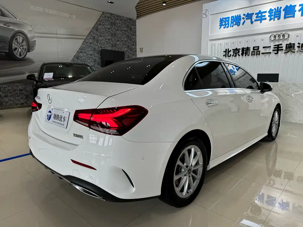 MERCEDES-BENZ A CLASS