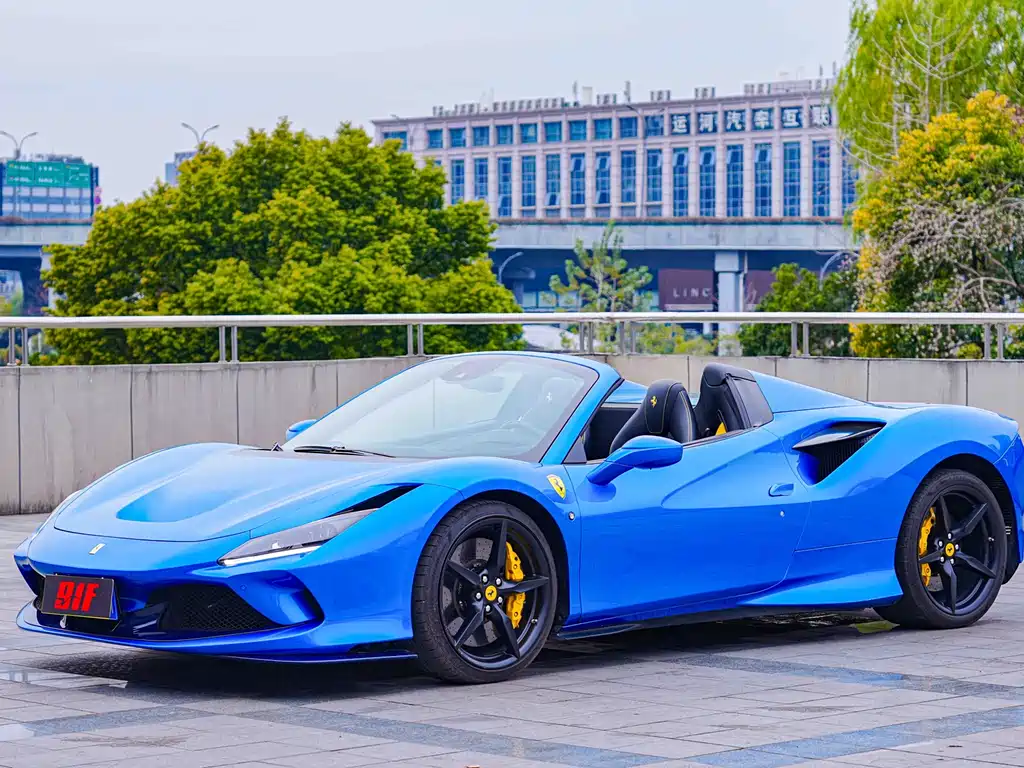 Купить Ferrari F8