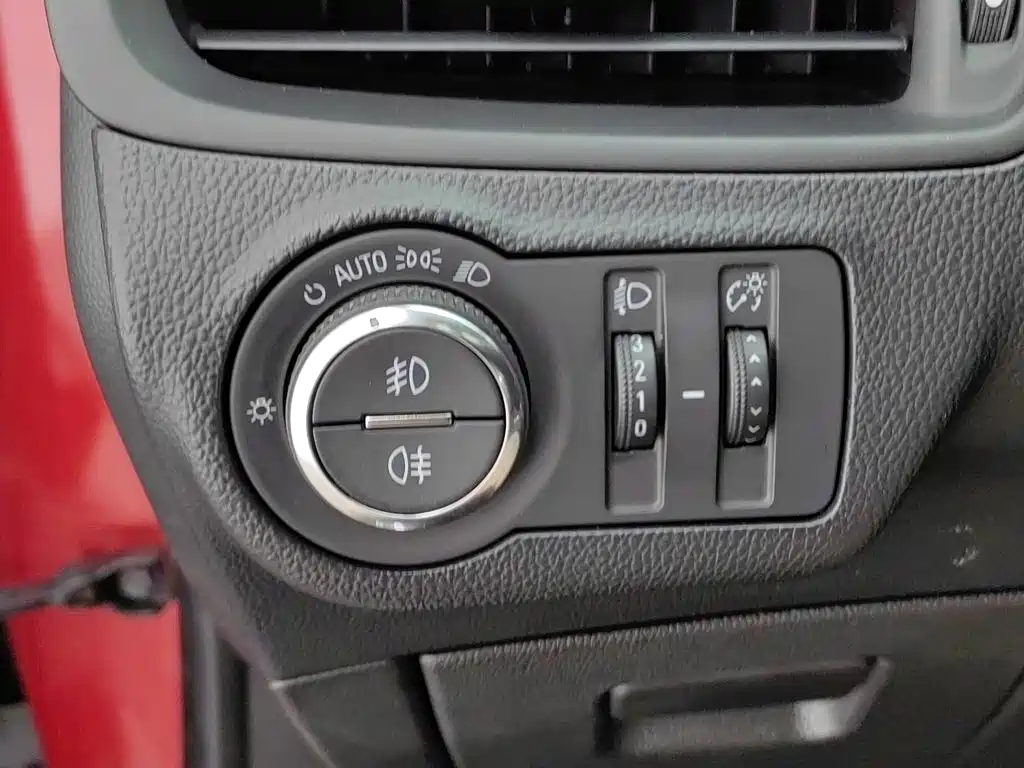 Buick Envision Plus — миниатюра 21