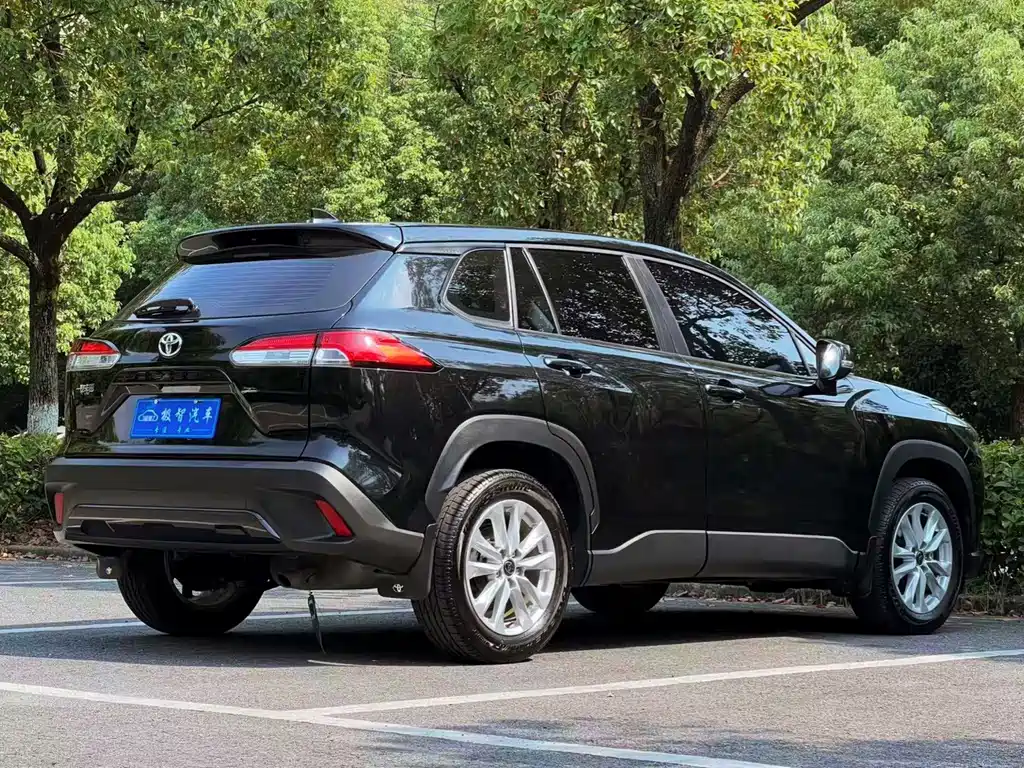 Toyota Corolla Cross — миниатюра 5