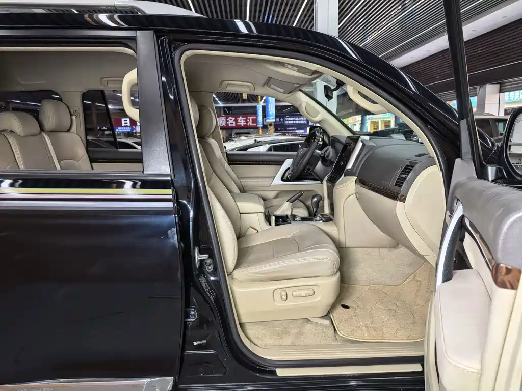 Toyota Land Cruiser — миниатюра 19