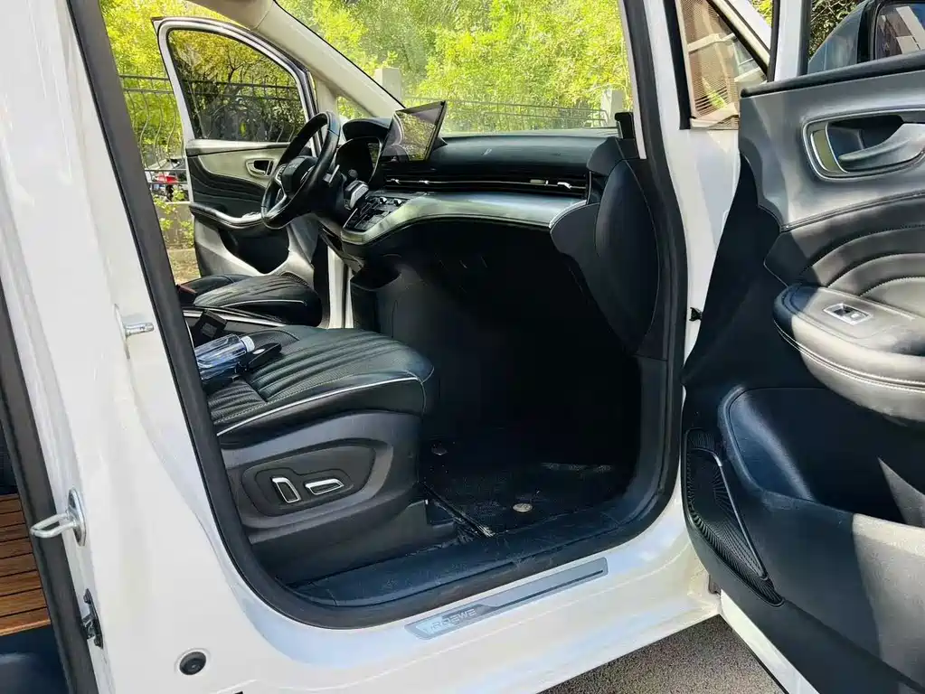 Roewe iMAX8 — миниатюра 7