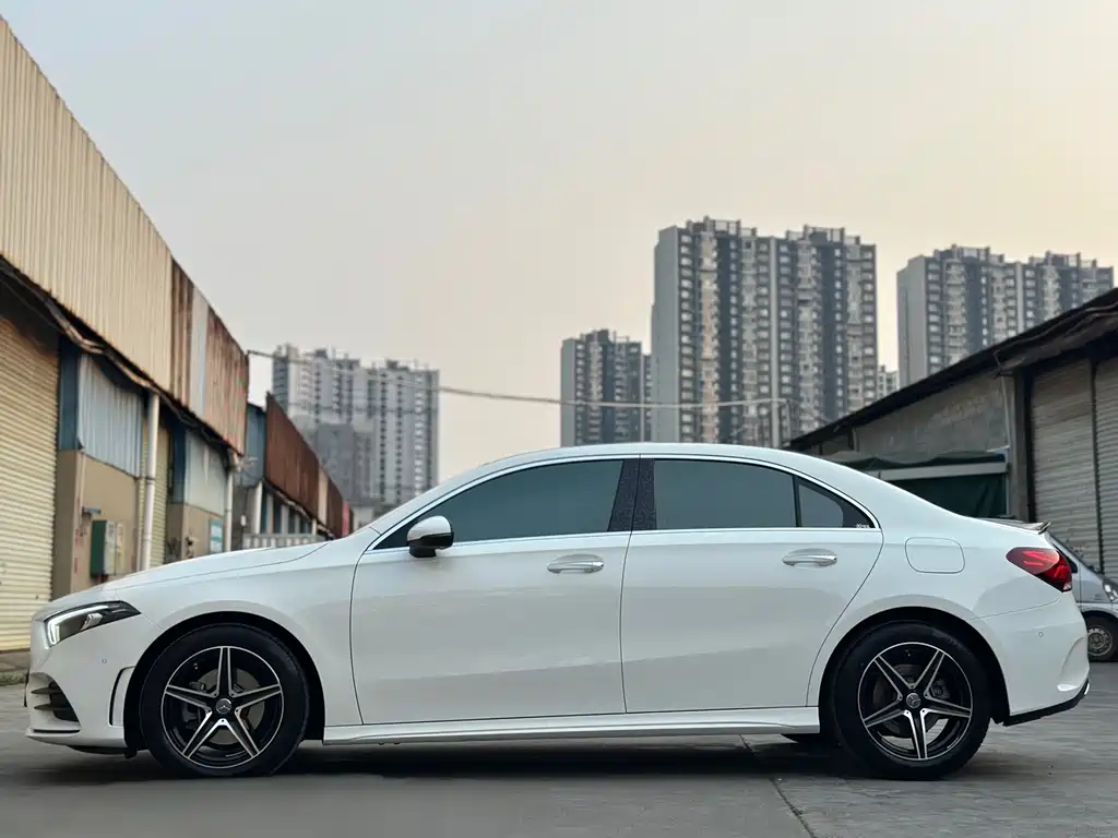 Mercedes-Benz A-Class A 2021 A 200 L Sport Fashion