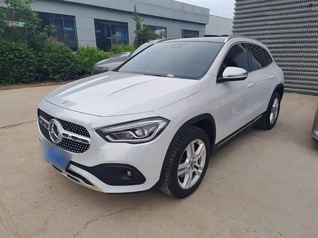 Mercedes-Benz GLA 2024