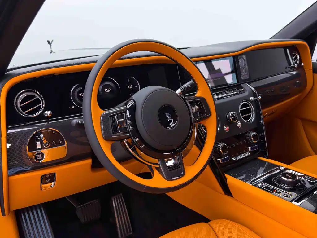 Rolls-Royce Cullinan — миниатюра 22