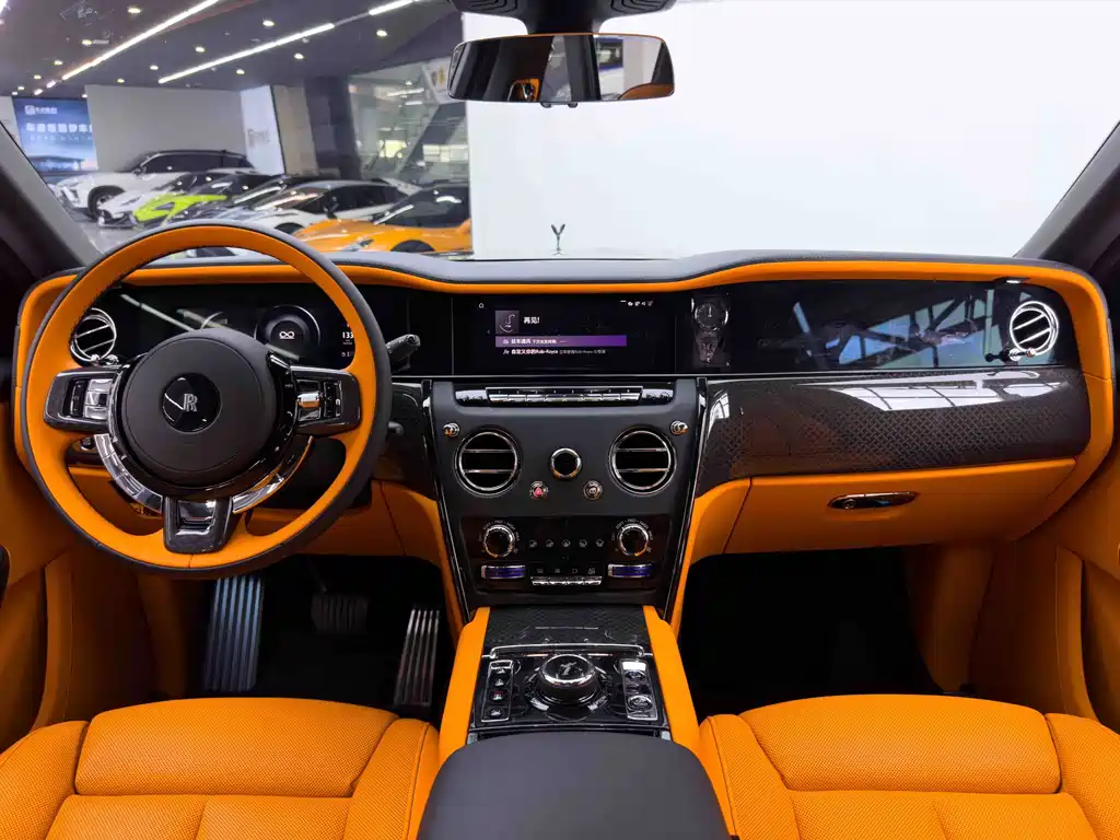 Rolls-Royce Cullinan — миниатюра 33