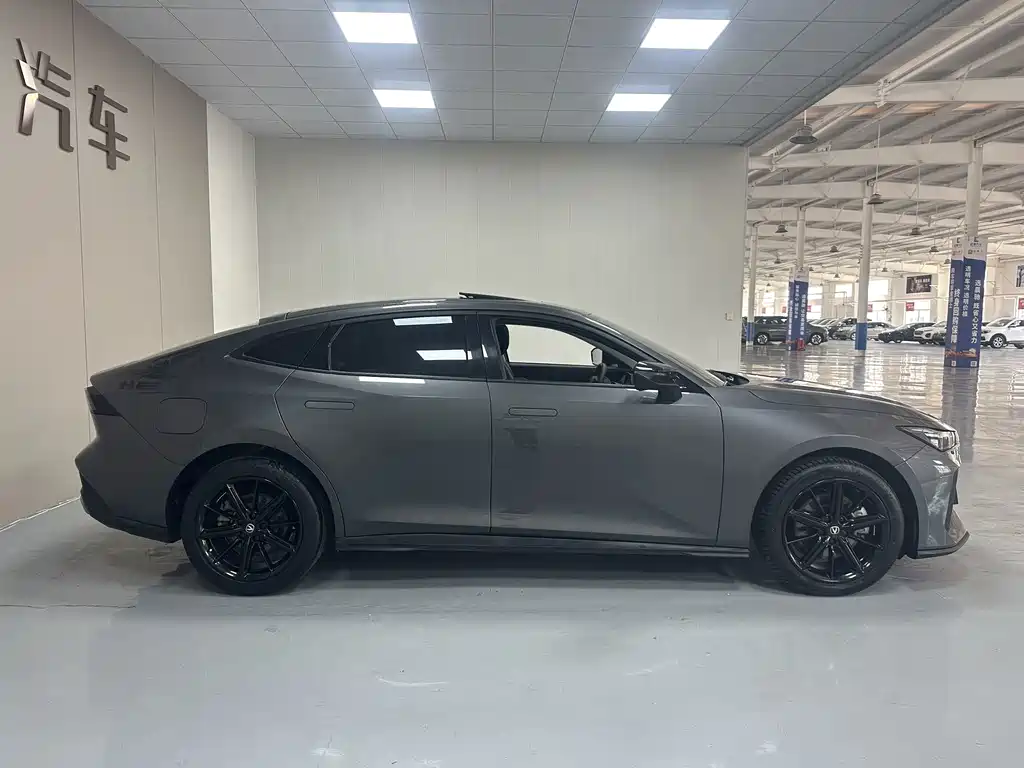 Changan UNI-V iDD — миниатюра 7