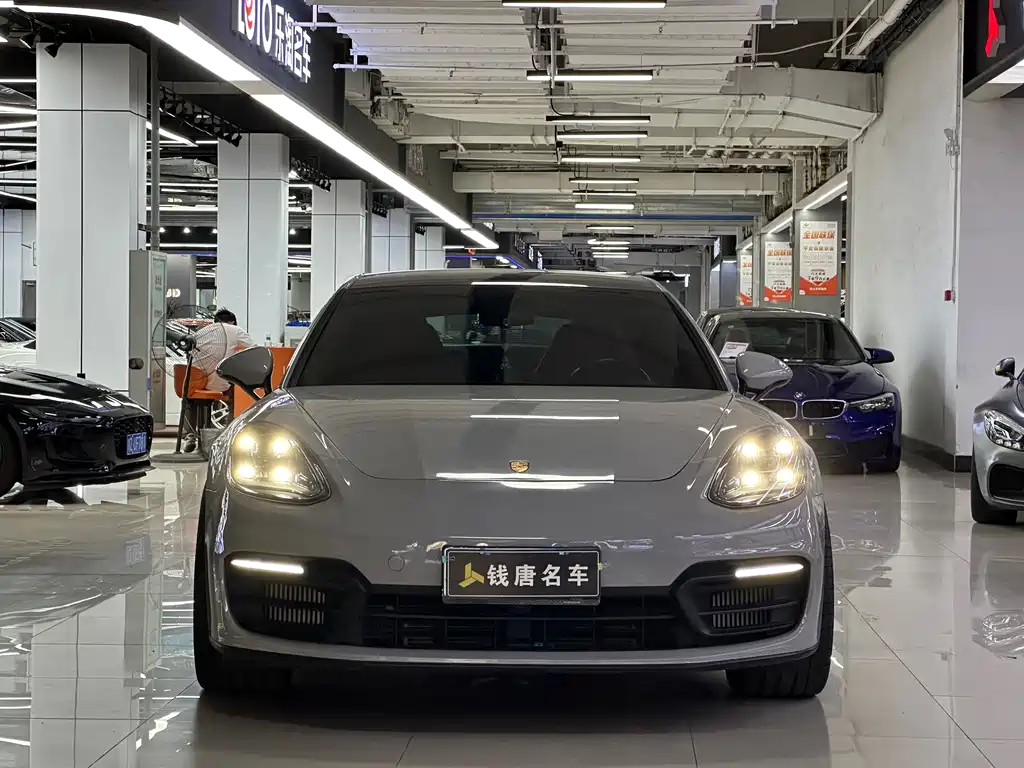 Porsche Panamera — миниатюра 2