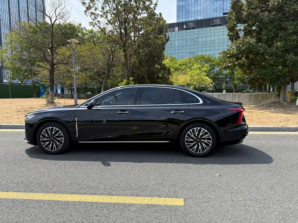 Hongqi Hongqi H5 — миниатюра 17