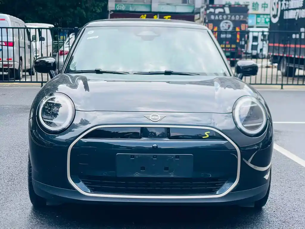 MINI MINI COOPER EV — миниатюра 3