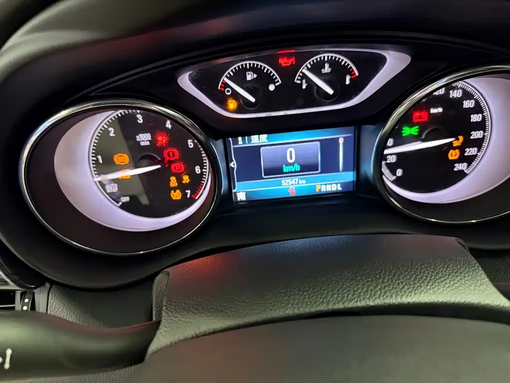 Buick Envision Plus — фотографии объявления, Фото 12