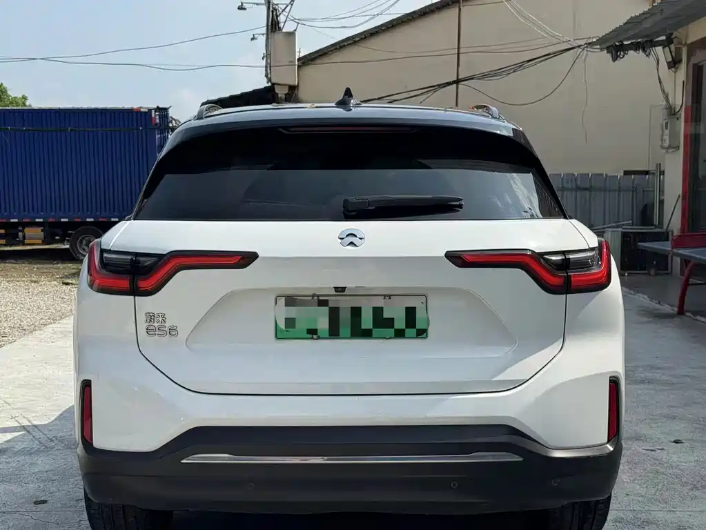 NIO ES6 — миниатюра 8