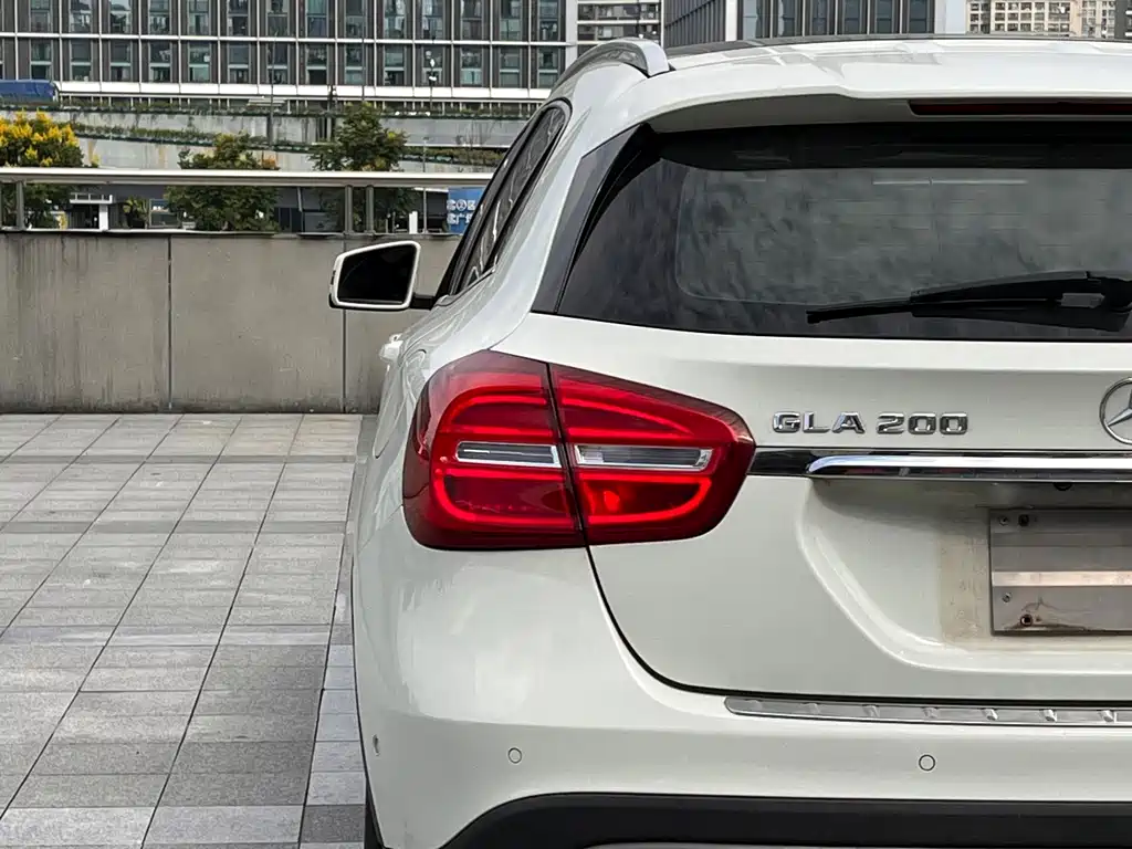 Mercedes-Benz GLA (Import) — миниатюра 6