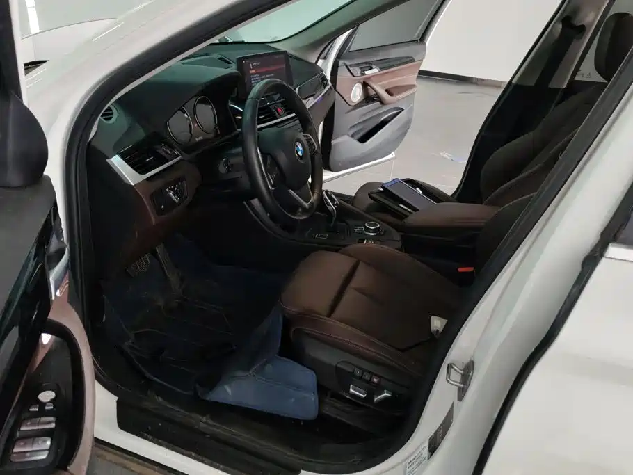 BMW X1 — миниатюра 9