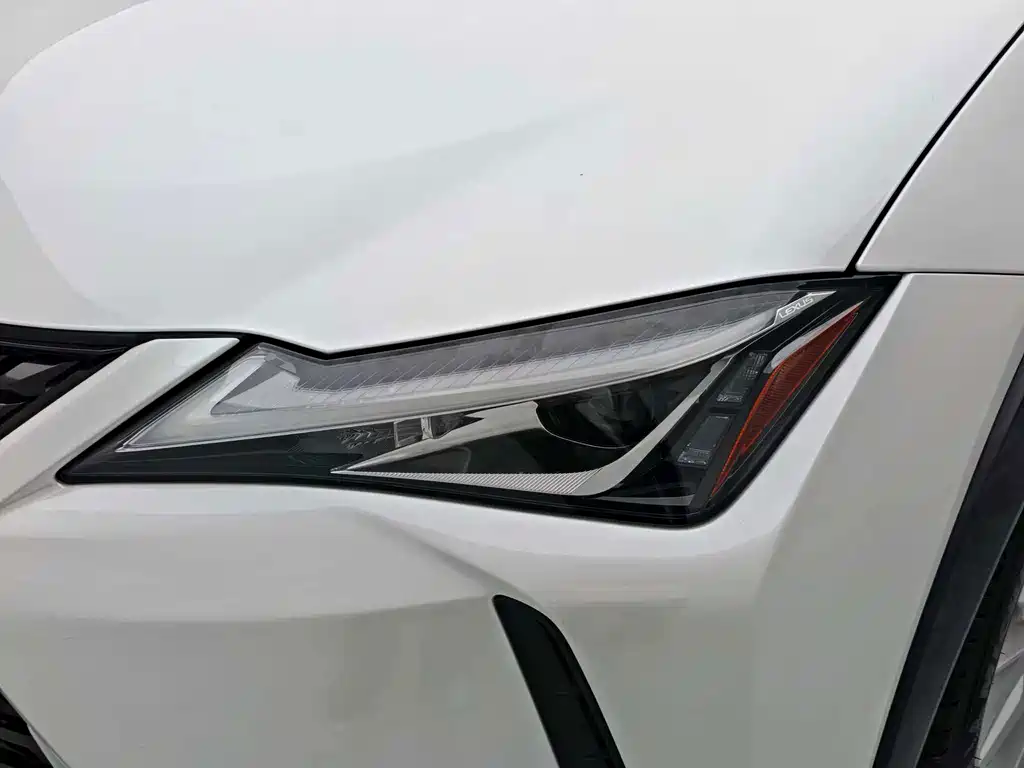 Lexus UX — миниатюра 20