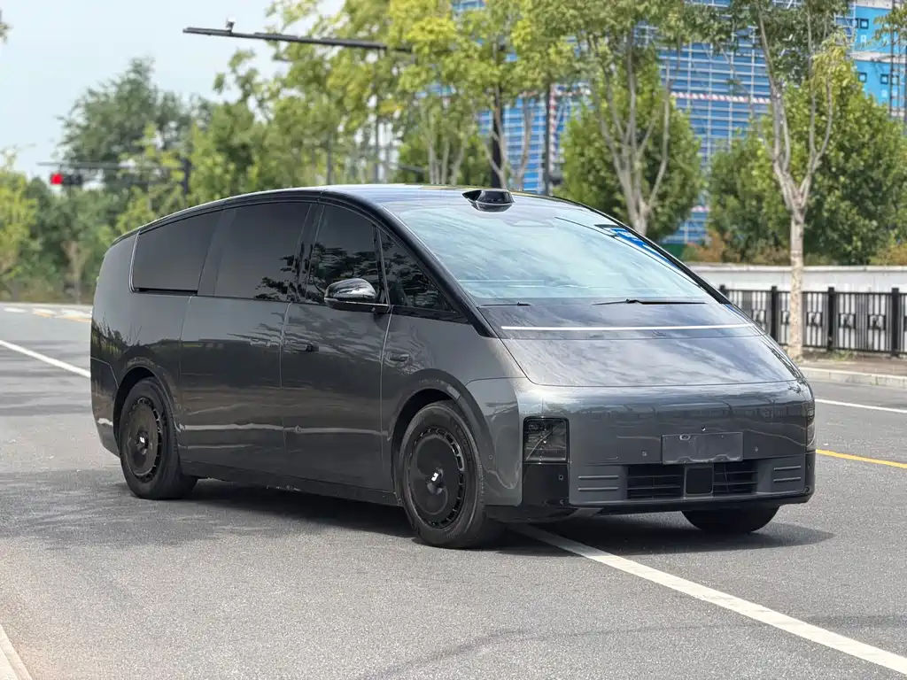 Li Auto Li MEGA — миниатюра 3
