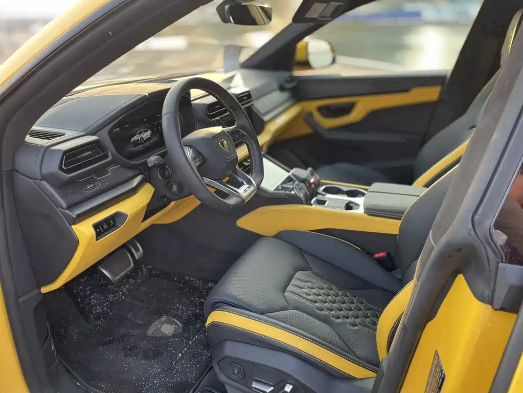 Lamborghini Urus SE — миниатюра 8