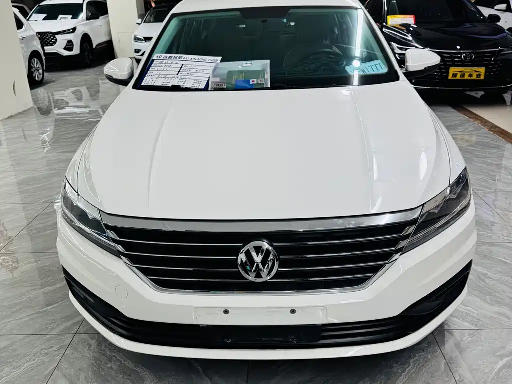 Volkswagen Lavida — миниатюра 2