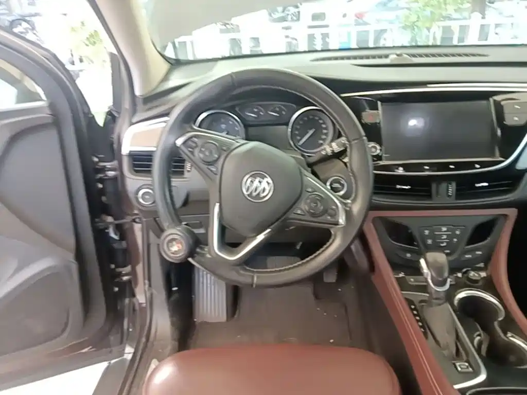 Buick Envision Plus — миниатюра 15