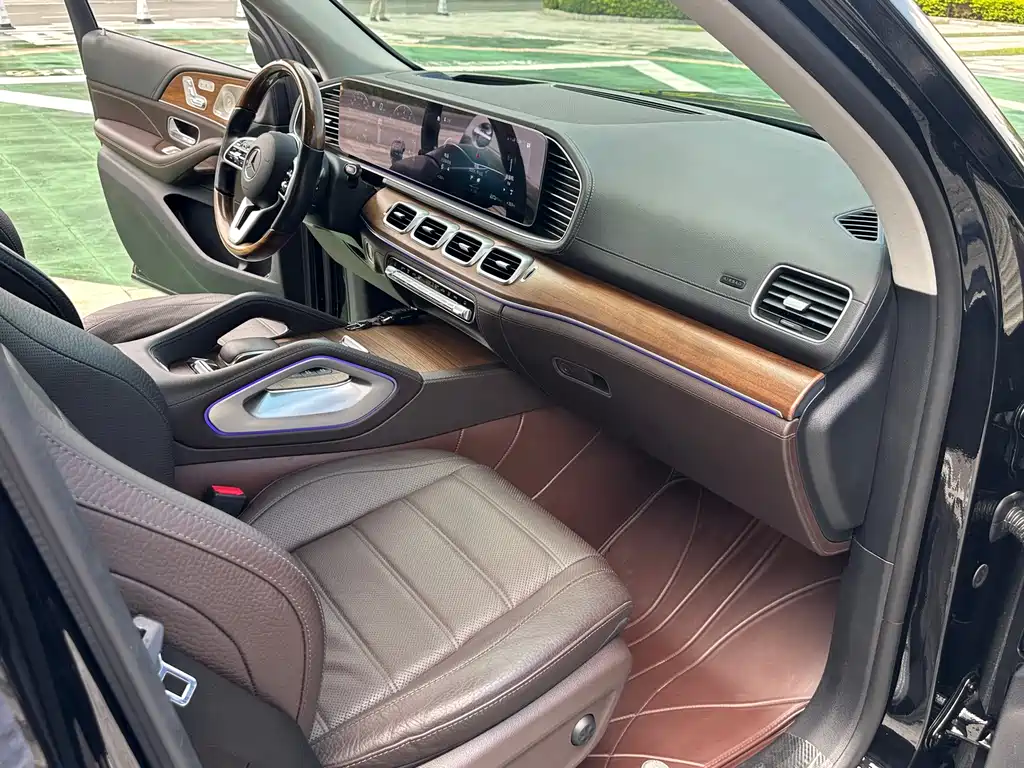 Mercedes-Benz GLS — миниатюра 14