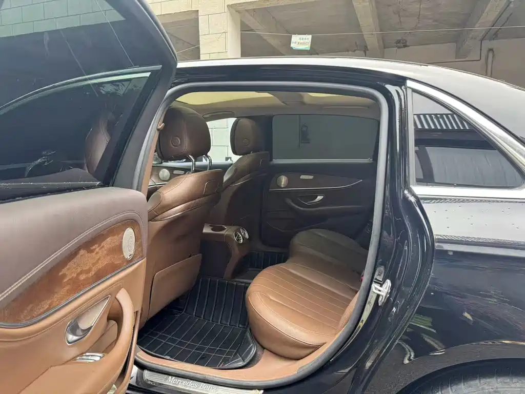 Mercedes-Benz E-Class E 2019 E 300 L Fashion