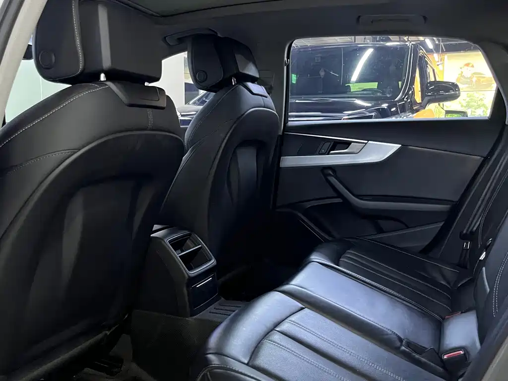 Audi A4L — миниатюра 6