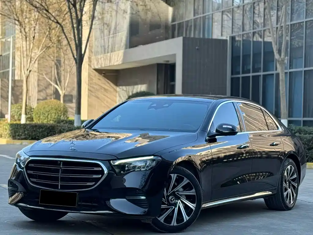 Mercedes-Benz E-Class 2025