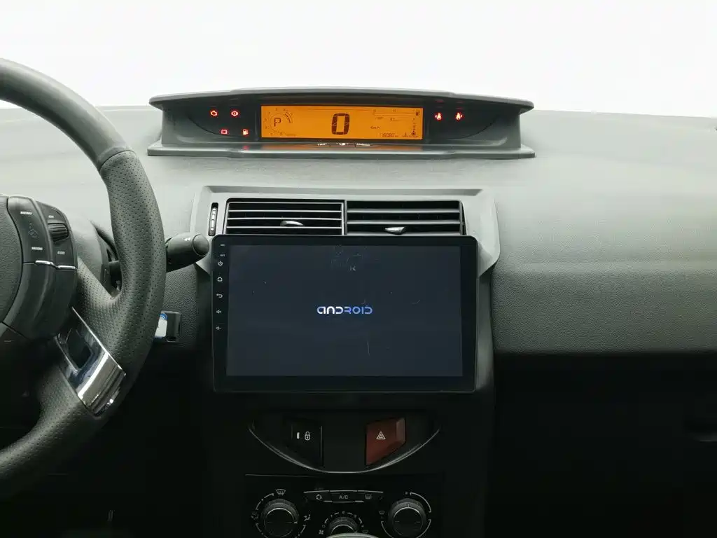 Citroen C-Quatre — миниатюра 12
