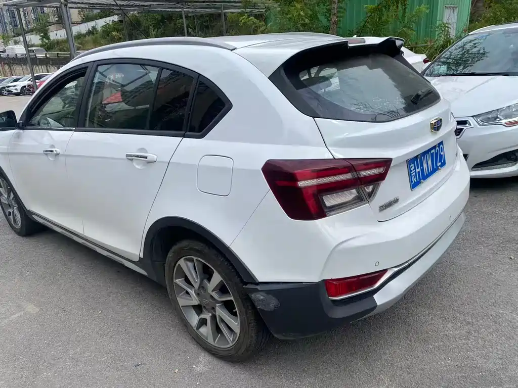 Geely Vision S1 — миниатюра 7