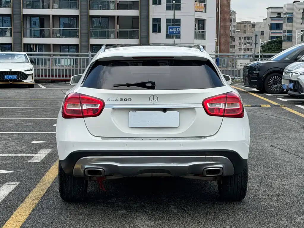 Mercedes-Benz GLA — миниатюра 10