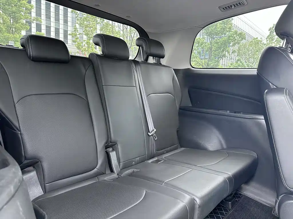 MAXUS Euniq 5 — миниатюра 9