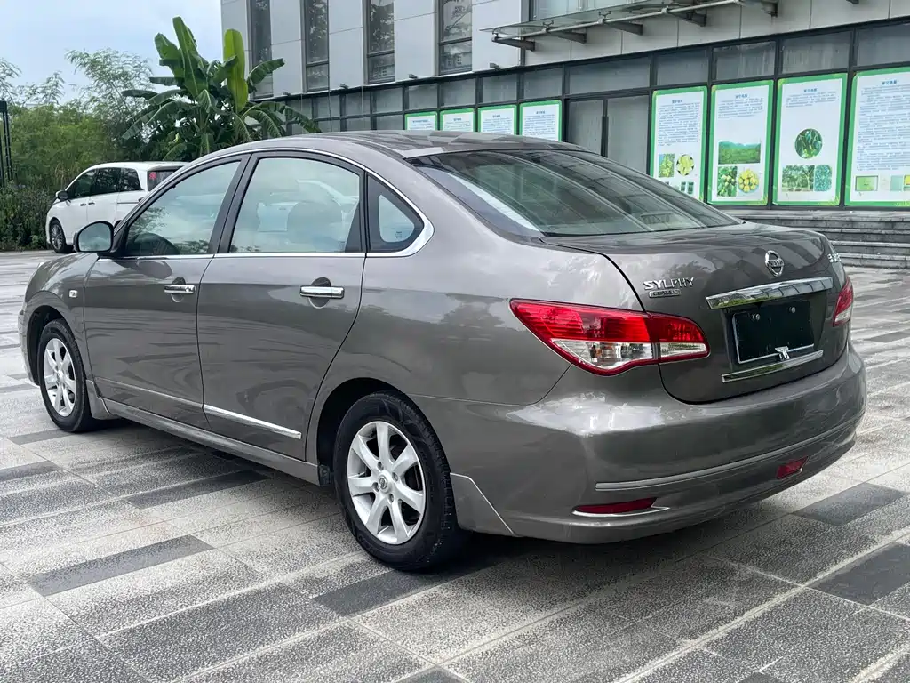Nissan Sylphy — миниатюра 9