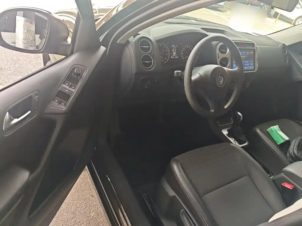 Volkswagen Tiguan — миниатюра 16