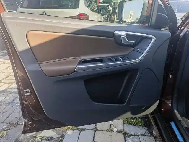 Volvo XC60 — миниатюра 16