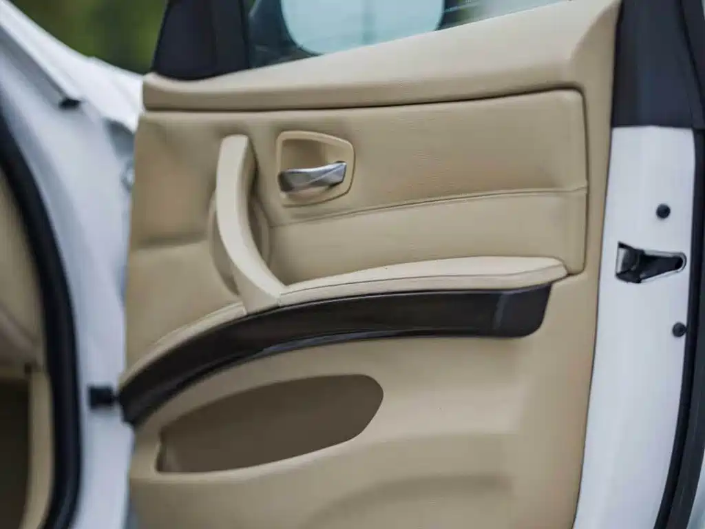BMW 3 Series — миниатюра 21