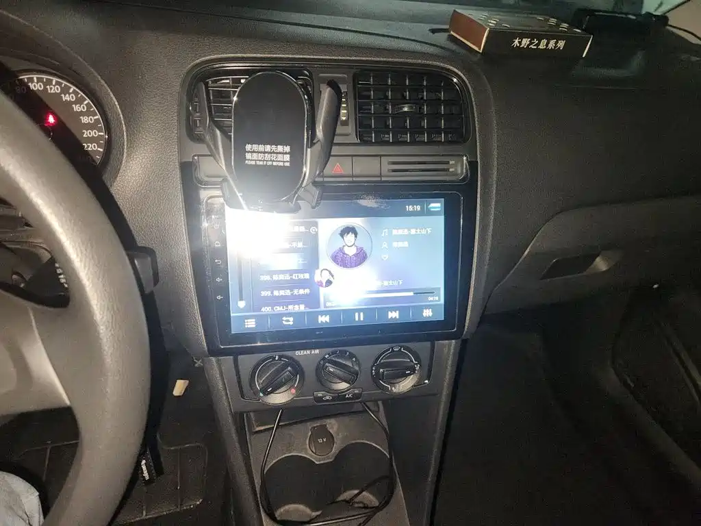 Volkswagen Polo — миниатюра 14