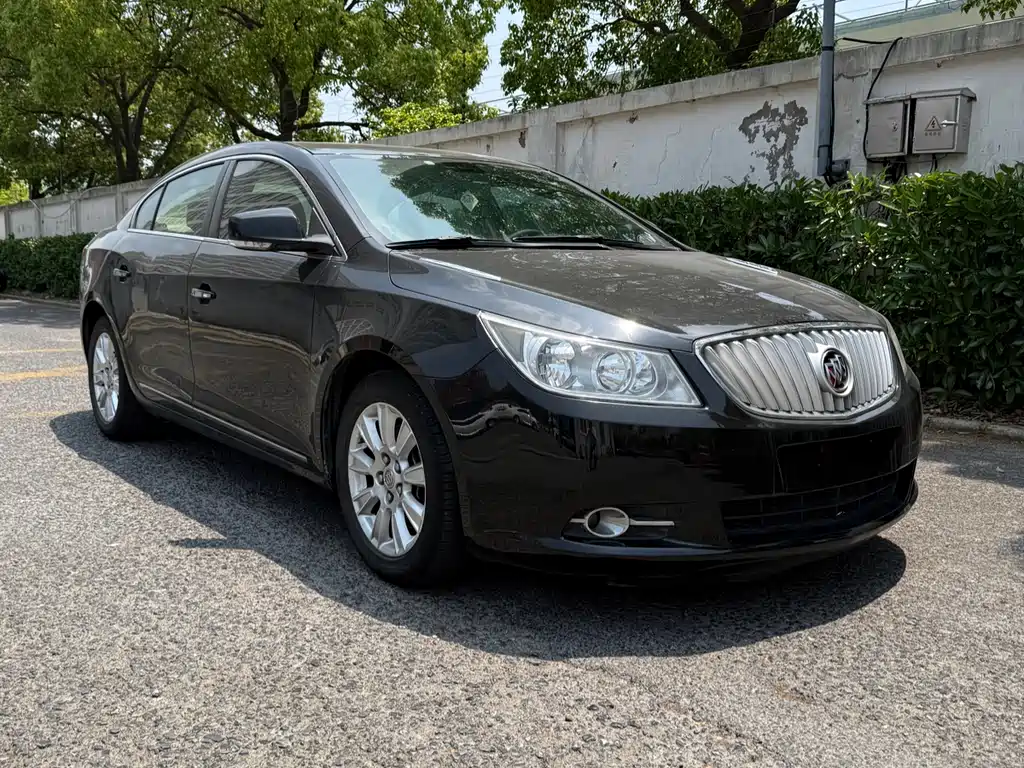 Buick LaCrosse 2012 2.4L SIDI Luxury