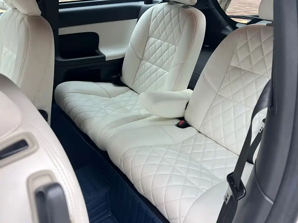 Volvo C30 — миниатюра 5
