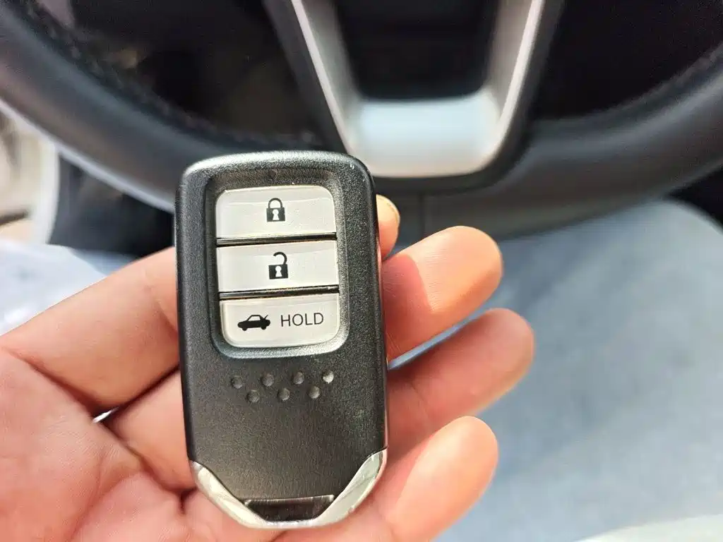 Honda Accord — миниатюра 9