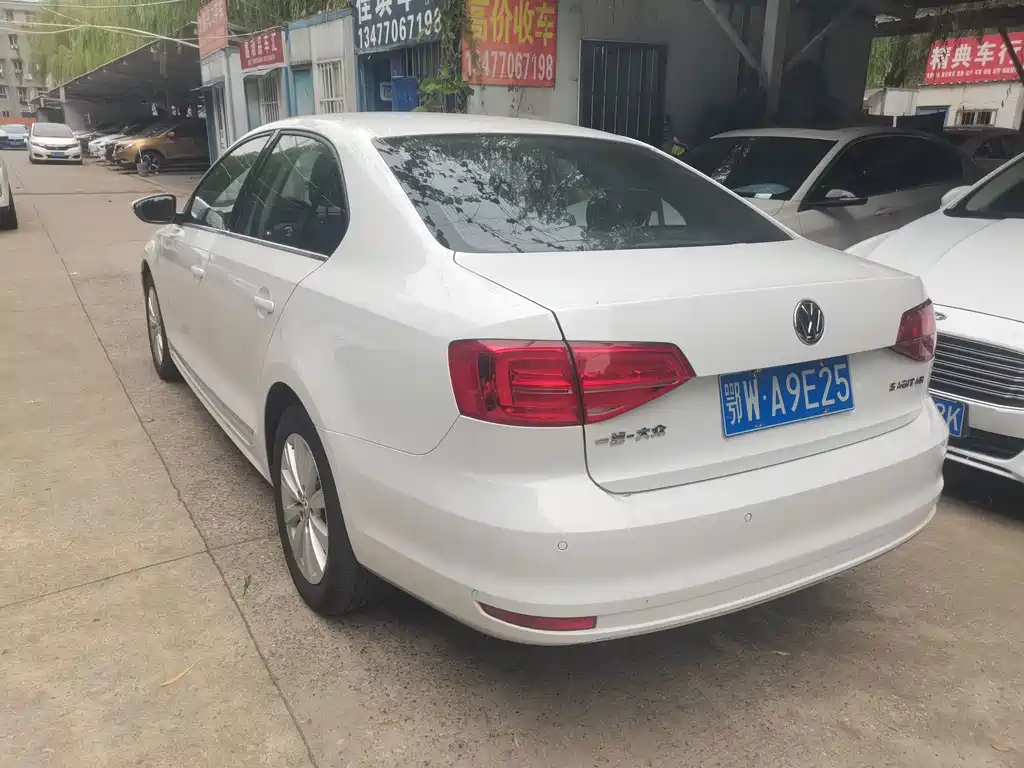 Volkswagen Sagitar — миниатюра 9