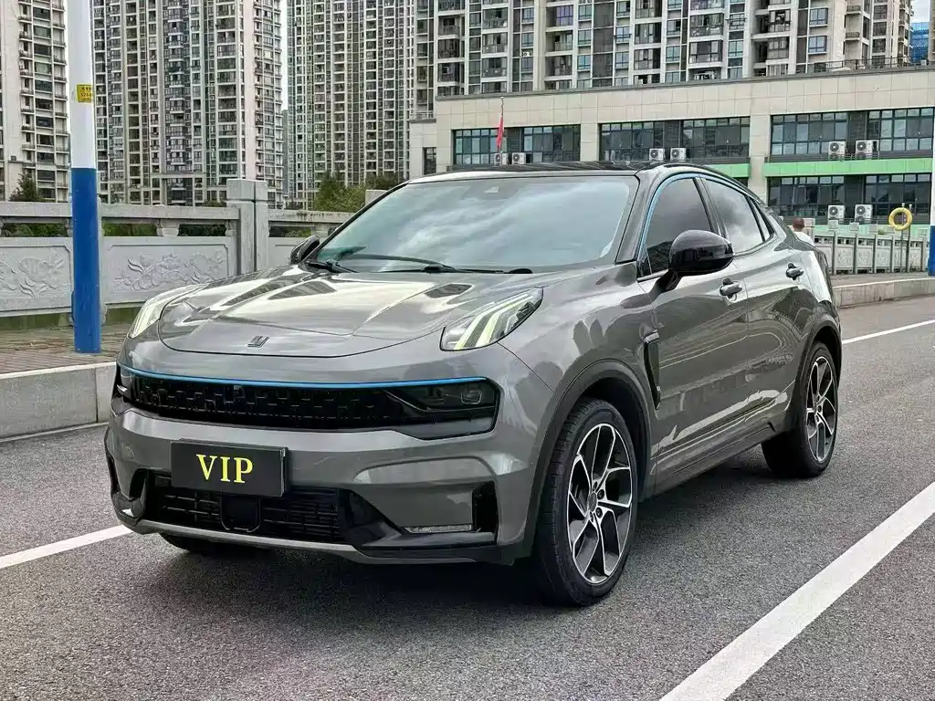 Lynk & Co 05