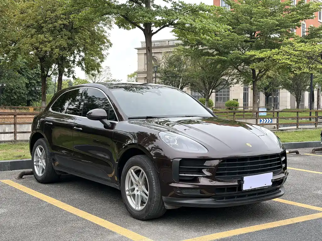 Porsche Macan — миниатюра 3